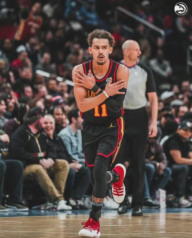 世体：霍安-加西亚因遭受撞击一瘸一拐，但能出战本轮欧冠（世体：霍安-加西亚遭撞击致跛行，仍将出战本轮欧冠）