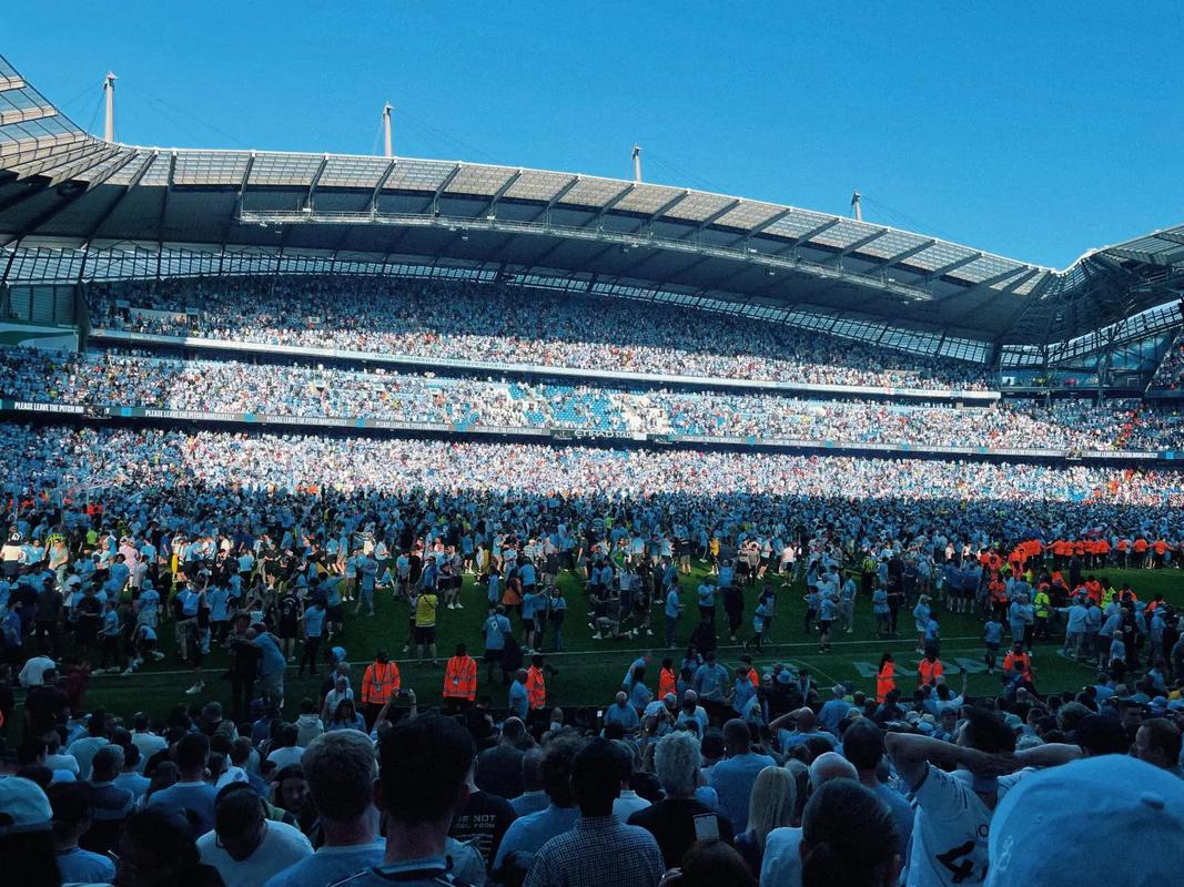 防守端的表现一塌糊涂，开拓者替补中锋在球队中的位置并不稳固？（防守漏洞百出，开拓者替补中锋的球队地位岌岌可危？）