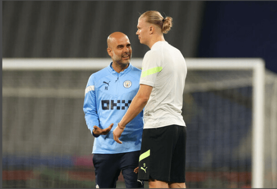 扛起球队！字母哥半场10中8，得到19分8篮板3助攻（半场统治！字母哥10投8中砍下19分8篮板3助攻，力扛全队）