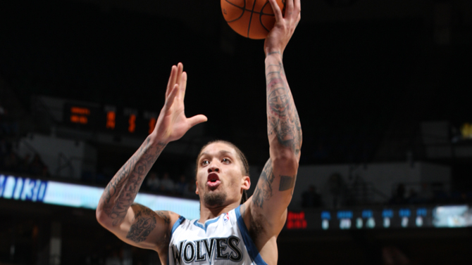 阿根廷警方突袭皮拉尔房产查获54辆豪车，涉足协官员代理人案（阿根廷警方搜查皮拉尔房产，起获54辆豪车，牵涉足协官员与代理人案）