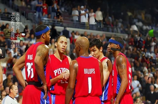 康宁汉姆的抢断时刻：瞬间改变战局（康宁汉姆的关键抢断：刹那扭转战局）