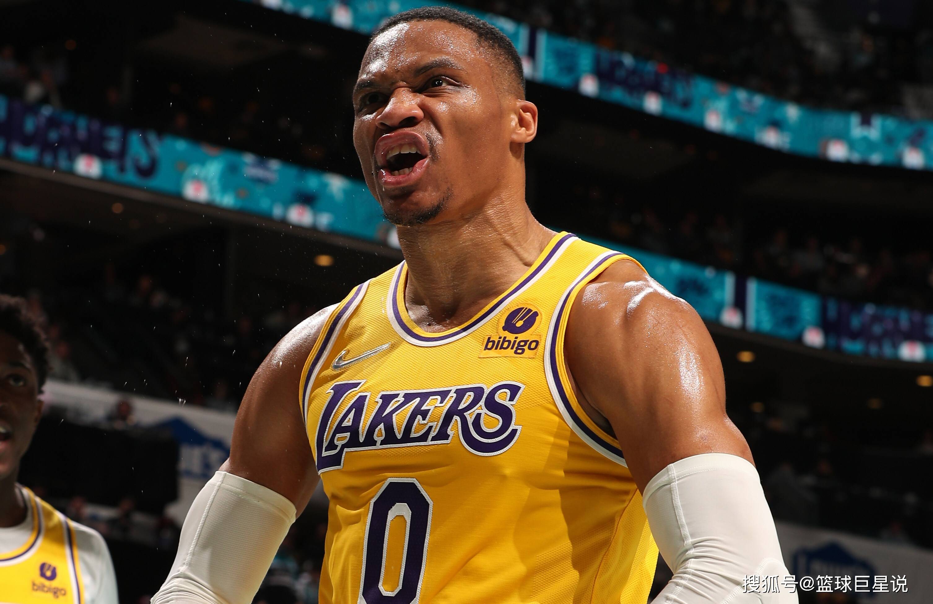 尼昂：在米兰时米哈就像我的父亲；巴洛特利需要信任他的教练（尼昂：米兰时期米哈待我如父；巴洛特利应信任主帅）