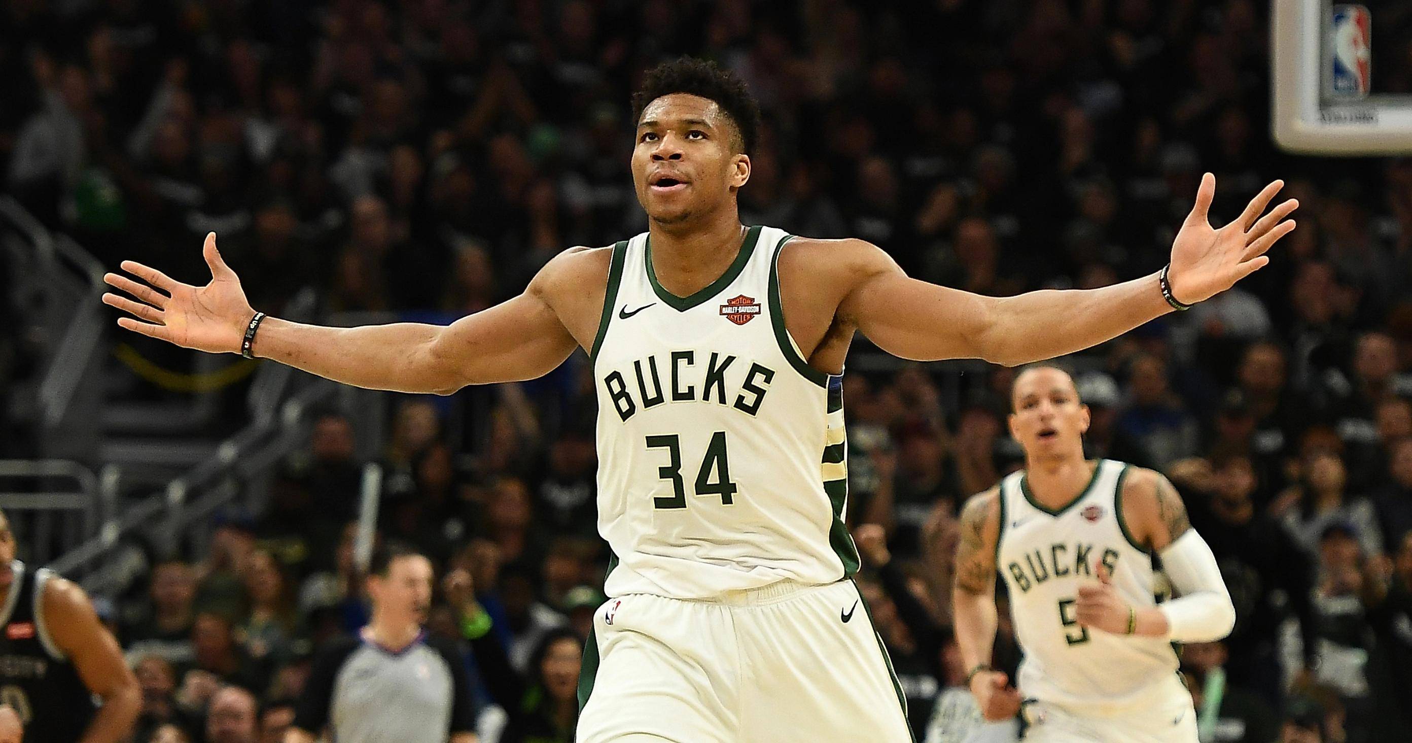 保加利亚媒体：主帅迪米特洛夫迎生死战，新帅人选已浮出水面（保媒：迪米特洛夫迎关键一战，新帅人选呼之欲出）