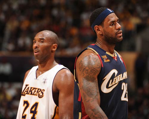 安东尼：只要詹姆斯想 他40岁也能拿得分王 他现在仍能场均30+（安东尼称：詹姆斯只要愿意，40岁也能拿得分王，如今仍可场均30+）