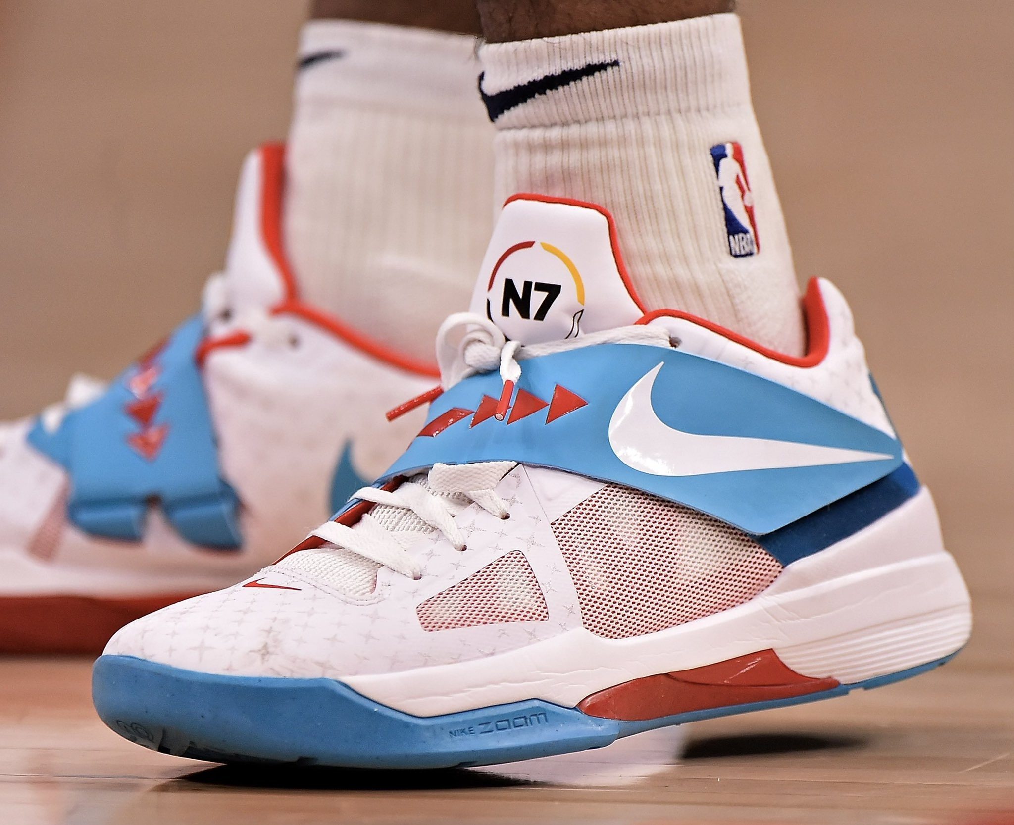 媒体人：国安欠薪8个月不真实，只有1个月是晚发了一些（媒体人辟谣：国安未欠薪8个月，仅一月延迟发放）