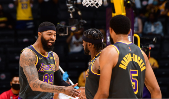 掘金队阵容齐整，准备迎接挑战（掘金全员到位，蓄势迎战）