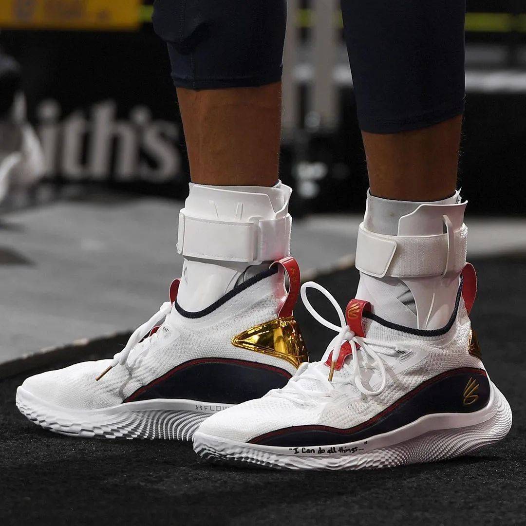 扮演奇兵但未能救主！张知垚替补12中6拿到14分6板2助 抢3前场板（替补爆发仍难挽局！张知垚12投6中砍14分6板2助 抢下3个前场篮板）