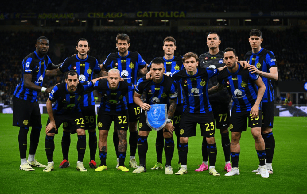 雷诺42号秀惊艳表现，助力球队赢得比赛（雷诺42号新秀大放异彩，率队拿下胜利）