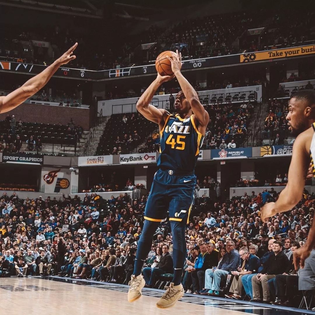 瓦拉内：永远不要低估皇马，赛季还有几个月时间（瓦拉内：切勿低估皇马，赛季仍有数月之遥）