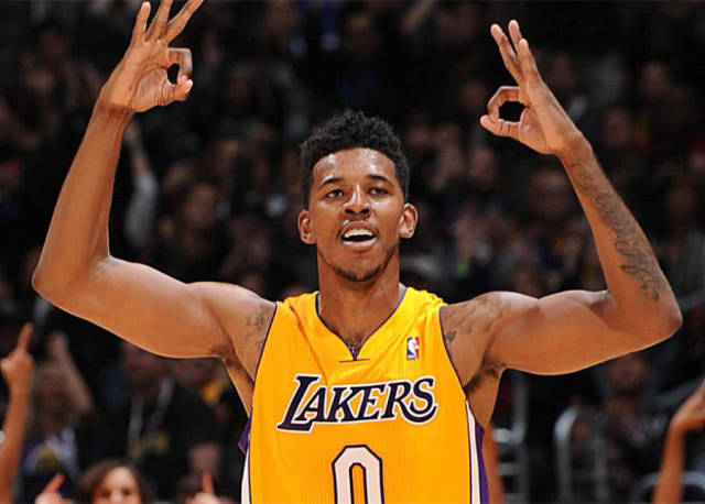 弗鲁米嫩塞主席：俱乐部近期与内马尔及其团队没有任何接触（弗鲁米嫩塞主席否认近期与内马尔及其团队有任何联系）