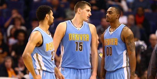 布伦森第5次轰45+且5+三分，超安东尼成尼克斯队史第一（布伦森五度砍下45+并投进5+三分，超越安东尼成尼克斯队史第一人）