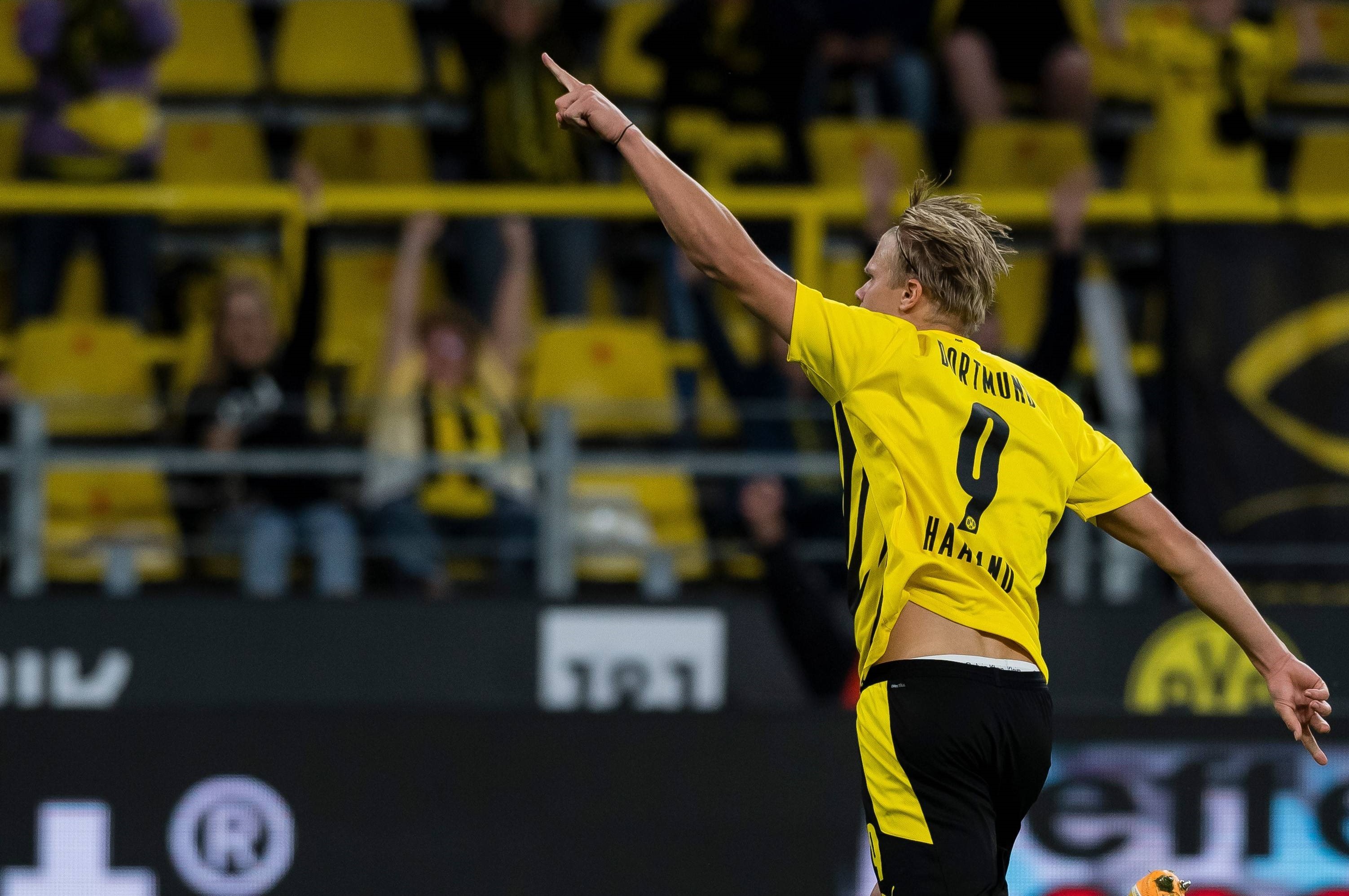 前曼联租借主管：U16教练对格林伍德很纵容，我曾对此发火（曼联前租借主管称U16主帅对格林伍德过于宽容，他曾为此动怒）