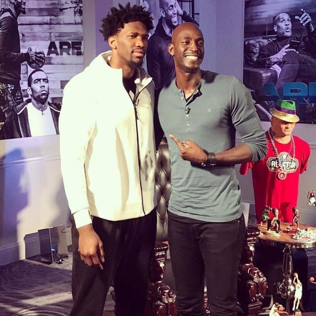 凯恩加盟拜仁后欧冠30场24球，同期仅有姆巴佩进球数与他持平（加盟拜仁后，凯恩欧冠30战轰入24球，同期仅姆巴佩可与之并列）