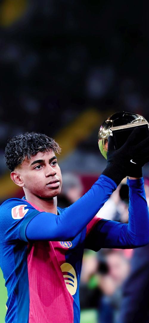 比朔夫：对选择拜仁仍然充满信心，相信自己会在这里站稳脚跟（比朔夫：坚信加盟拜仁选得对，相信能在这里立足）