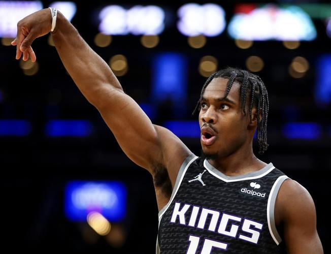 费迪南德盛赞新卡灵顿：梦中情房，你肯定希望住在这样的地方（费迪南德盛赞曼联新卡灵顿：堪比梦幻之家，谁不想住？）