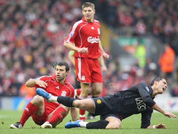 曼晚：罗德里出战成疑，斯通斯有望本轮对阵森林回归（曼晚：罗德里出场存疑，斯通斯或在本轮战森林复出）