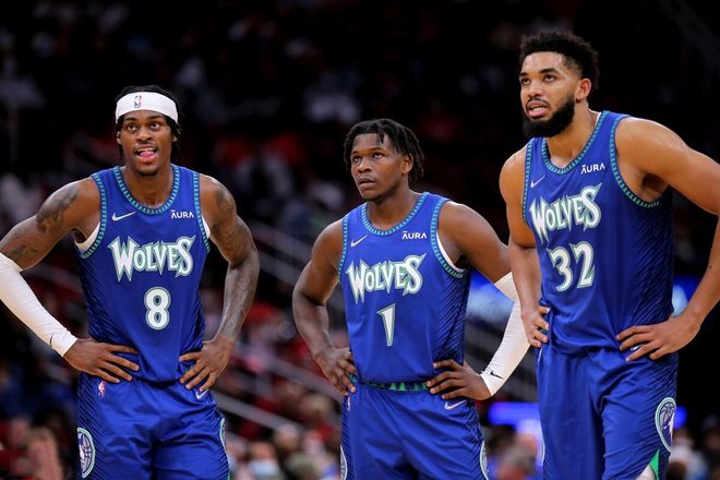 邓加：维尼修斯是足球层面的领袖，而非更衣室领袖（邓加：维尼修斯的领导力体现在比赛中，而非更衣室）