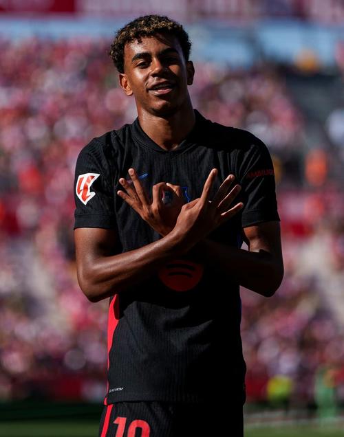 湖记：今日绝对是詹姆斯复出后最佳表现，他在进攻端状态拉满（湖人记者：今日詹姆斯复出后最佳一役，进攻火力全开）