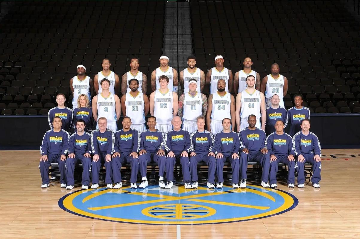 东体：申花踢广岛将沿用433阵型，斯卢茨基并非只会442菱形（东体：申花战广岛或继续用433，斯卢茨基打法不止442菱形）