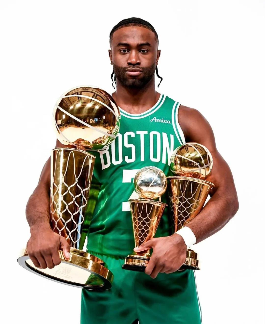 都体：热那亚有意签回佩林，德罗西寻求经验丰富的更衣室领袖（都灵体育报：热那亚盼召回佩林，德罗西寻资深更衣室领袖）