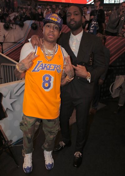 托纳利：丹-伯恩能胜任防线任何位置；纽卡主场氛围非常疯狂（托纳利：丹-伯恩能踢后防各位置，纽卡主场氛围太疯狂）