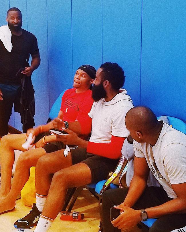 胡安·阿里萨拉加盟米兰，转会费300万欧元加未来二次转会分成条款（米兰签下胡安·阿里萨拉：300万欧元转会费+未来转售分成）